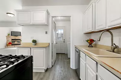7407 Coventry Drive, Hanover Park, IL 60133 - Photo 6
