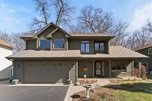 203 Valley Dr, Oakwood Hills, IL 60013 - Photo 1
