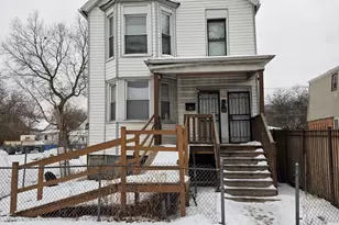 5708 S Lowe Ave, Chicago, IL 60621 - Photo 1