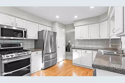 2717 Bordeaux Place, Lisle, IL 60532 - Photo 6
