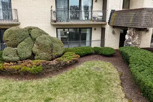 15243 Catalina Dr, Orland Park, IL 60462 - Photo 2