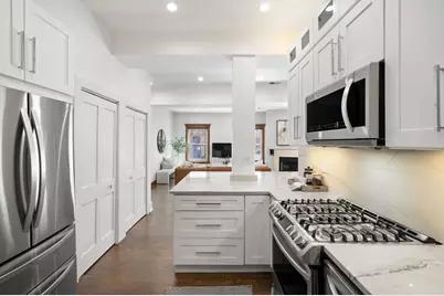 4208 N Kenmore Avenue #1C, Chicago, IL 60613 - Photo 14