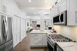 4208 N Kenmore Ave, Chicago, IL 60613 - Photo 14