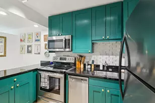 450 W Briar Pl, Chicago, IL 60657 - Photo 6