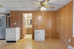 4220 18th Ave, Moline, IL 61265 - Photo 14