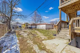 10044 S La Salle St, Chicago, IL 60628 - Photo 16