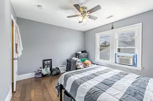 10044 S La Salle St, Chicago, IL 60628 - Photo 8