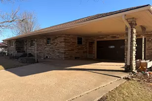 205 E Silverspoon Ave, Granville, IL 61326 - Photo 2