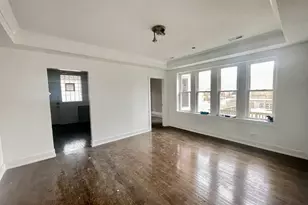 8035 S Essex Ave, Chicago, IL 60617 - Photo 6
