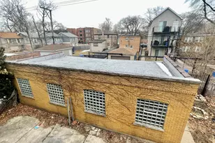 8035 S Essex Ave, Chicago, IL 60617 - Photo 12