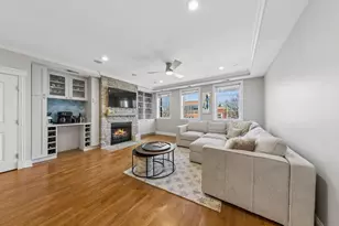 1921 W Diversey Pkwy, Chicago, IL 60614 - Photo 8