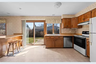 997 N Plum Grove Road, Palatine, IL 60067 - Photo 6