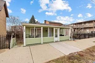 58 S Geneva St, Elgin, IL 60120 - Photo 2