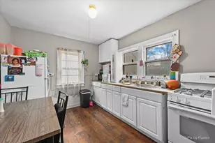 58 S Geneva St, Elgin, IL 60120 - Photo 6