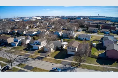 155 Surrey Drive, Carol Stream, IL 60188 - Photo 30