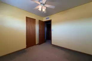 28 S Willow Way, North Aurora, IL 60542 - Photo 14