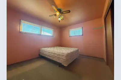 28 S Willow Way, North Aurora, IL 60542 - Photo 8