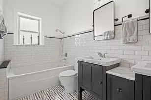 741 W Waveland Ave, Chicago, IL 60613 - Photo 14