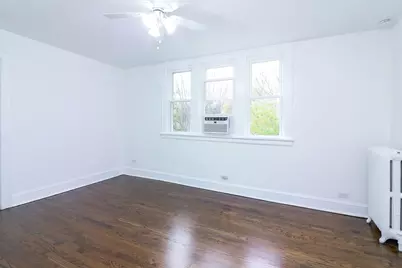 613 S Summit Avenue, Villa Park, IL 60181 - Photo 14