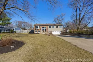24430 W Blvd De John, Naperville, IL 60564 - Photo 1
