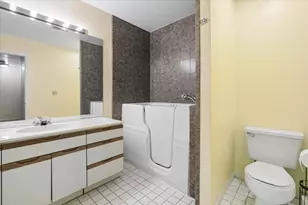 1530 Apple Grove Ln, Westmont, IL 60559 - Photo 14