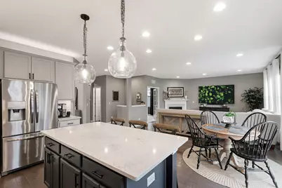 2555 Leander Court, Woodridge, IL 60517 - Photo 8