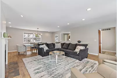 915 Willow Lane, Sleepy Hollow, IL 60118 - Photo 10