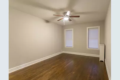 2435 W Rosemont Avenue #3, Chicago, IL 60659 - Photo 6