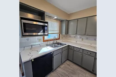 4696 Palmerstone Boulevard, Rockford, IL 61102 - Photo 12