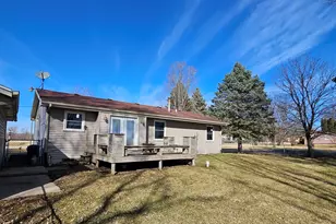 4696 Palmerstone Blvd, Rockford, IL 61102 - Photo 2