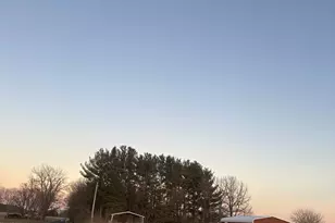 15757 Black Rd, Lyndon, IL 61261 - Photo 2