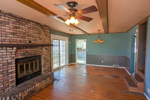 2008 44th St, Rock Island, IL 61201 - Photo 6