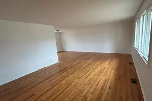 235 Quincy Ct, Schaumburg, IL 60193 - Photo 6