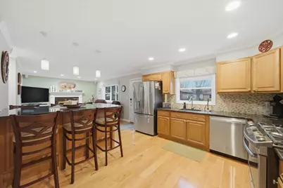 522 Lilac Court, Round Lake Beach, IL 60073 - Photo 10