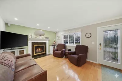 522 Lilac Court, Round Lake Beach, IL 60073 - Photo 6