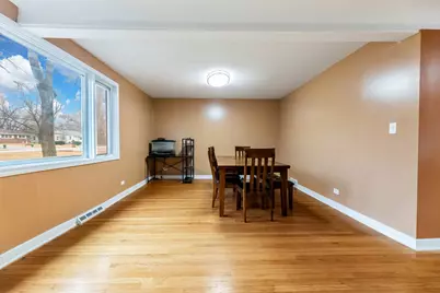 17956 Sacramento Avenue, Homewood, IL 60430 - Photo 4