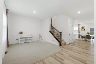 8503 Rosehall Dr, Joliet, IL 60431 - Photo 4