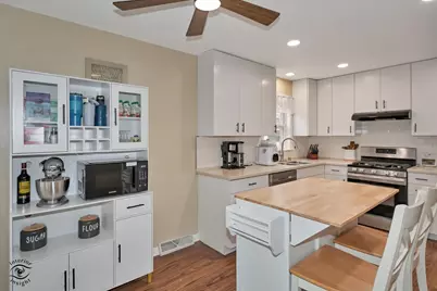 5465 N Nottingham Avenue, Chicago, IL 60656 - Photo 8