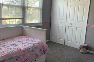 2011 Westview Ln, Round Lake Beach, IL 60073 - Photo 10