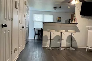 2011 Westview Ln, Round Lake Beach, IL 60073 - Photo 4