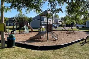 2011 Westview Ln, Round Lake Beach, IL 60073 - Photo 14