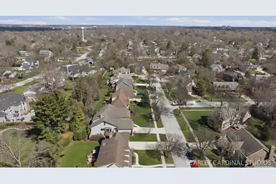 320 Oakwood Court, Wheaton, IL 60189 - Photo 38