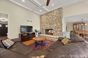 320 Oakwood Ct, Wheaton, IL 60189 - Photo 6