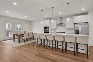 6275 Sandbelt Dr, Woodridge, IL 60517 - Photo 6