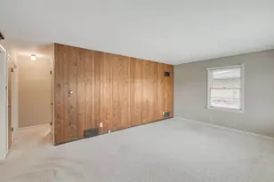 19 N East Ave, South Elgin, IL 60177 - Photo 4