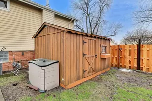 2819 N Kennicott Ave, Arlington Heights, IL 60004 - Photo 28