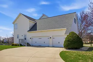 4401 Ironwood Ln, Champaign, IL 61821 - Photo 4