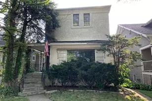 828 N Ridgeland Ave, Oak Park, IL 60302 - Photo 2