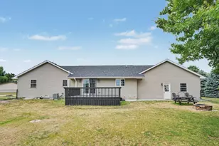 10519 Sandburr Ct, Thomson, IL 61285 - Photo 24