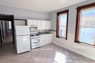 2518 S St Louis Ave, Chicago, IL 60623 - Photo 2